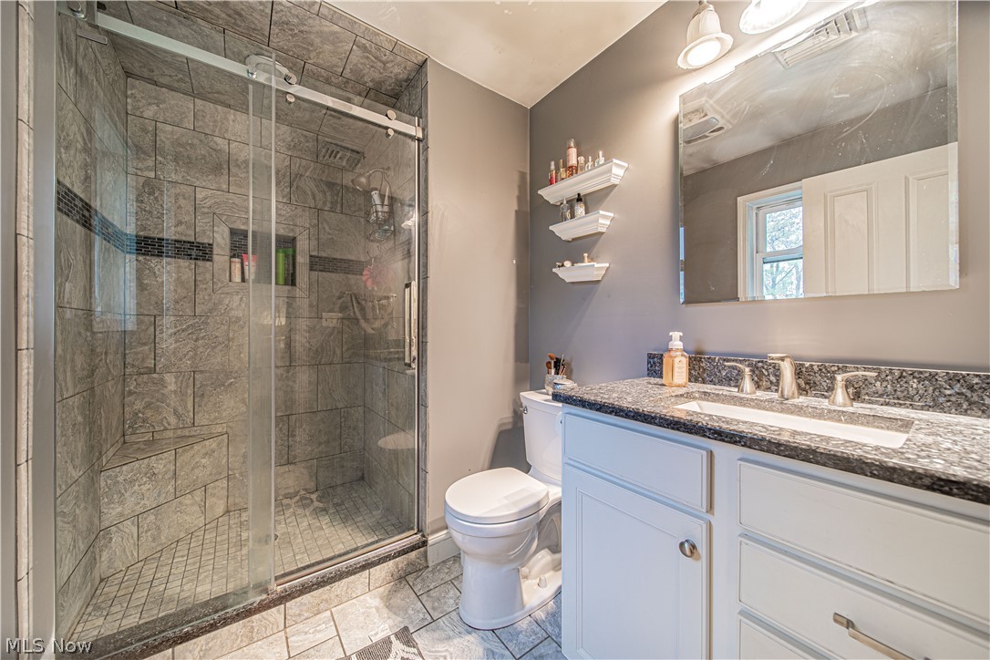 5941 South Ridge Road Madison, OH 44057 - Photo 7 of 26
