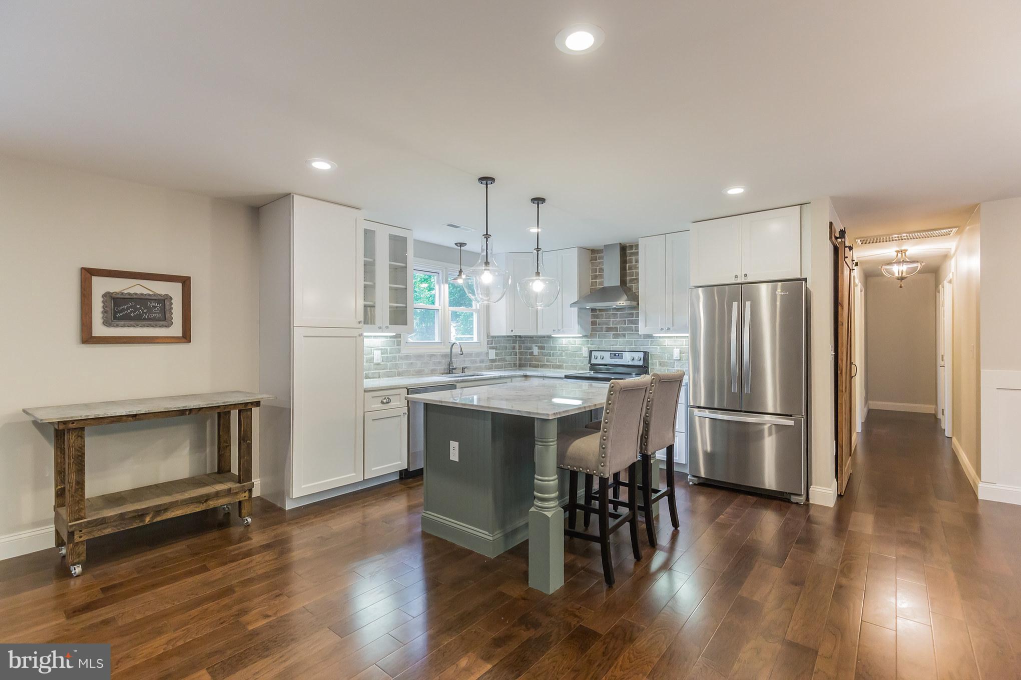 3725 Spruce Road Port Republic, MD 20676 - Photo 5 of 19 Kitchen and Coffee Bar