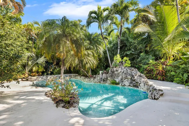 $2,895,000 | 3615 Eagle Avenue, Key West, FL 33040