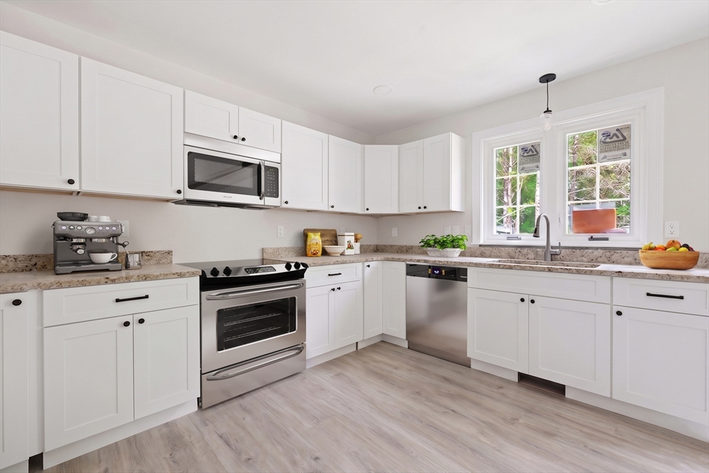 100 Old Worcester Road Charlton, MA 01507 - Photo 7 of 17