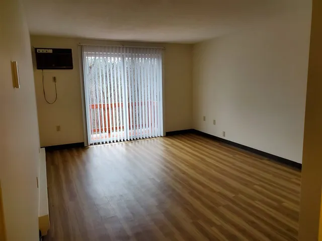 $1,690 | 95 Powers Street, Unit 85, Milford, NH 03055