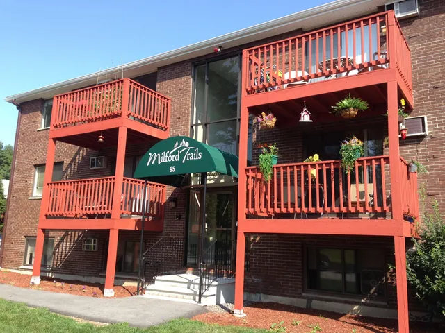 $1,690 | 95 Powers Street, Unit 85, Milford, NH 03055