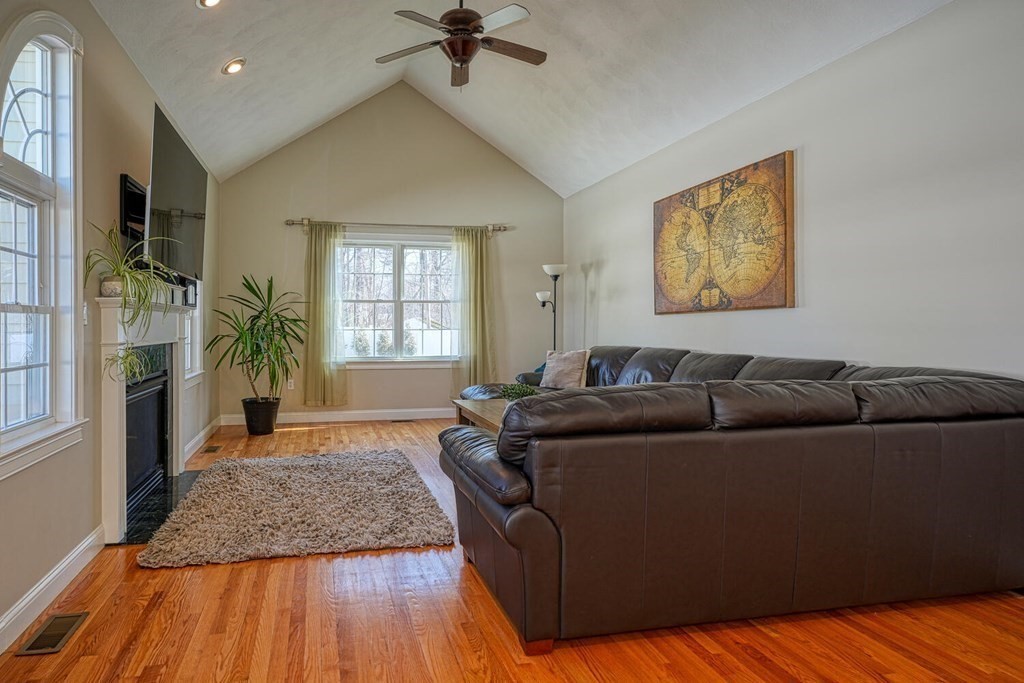 10 Moline Road Burlington, MA 01803 - Photo 11 of 38 Gallery Image 11