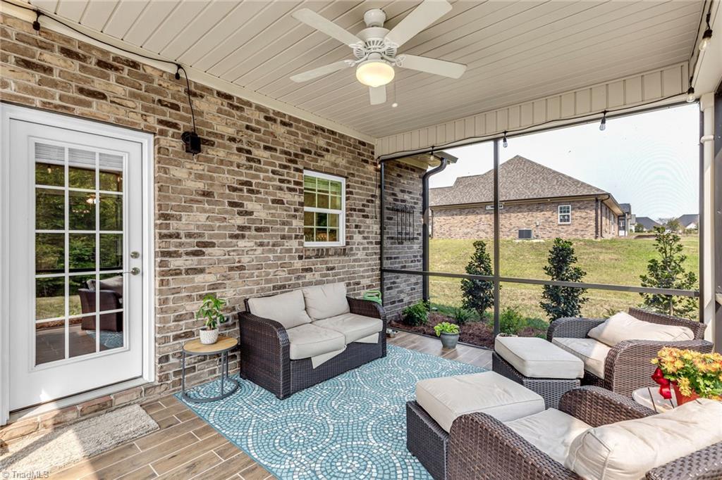 2818 Fallin Court High Point, NC 27262 - Photo 18 of 37 Gallery Image 18
