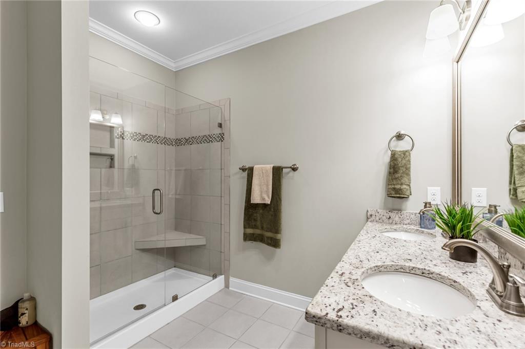 2818 Fallin Court High Point, NC 27262 - Photo 24 of 37 Gallery Image 24