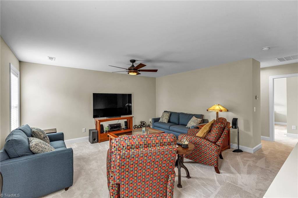 2818 Fallin Court High Point, NC 27262 - Photo 27 of 37 Gallery Image 27