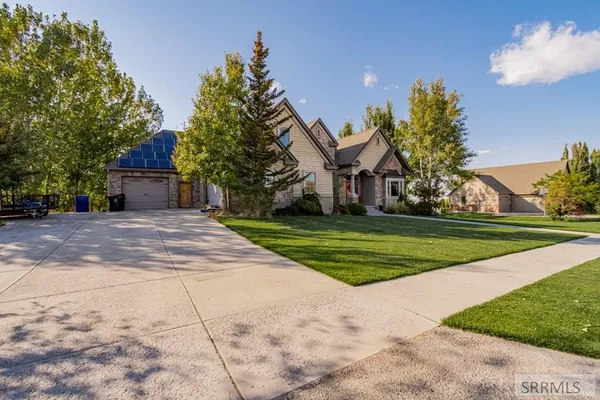 $909,900 | 610 Autumn Drive, Rexburg, ID 83440