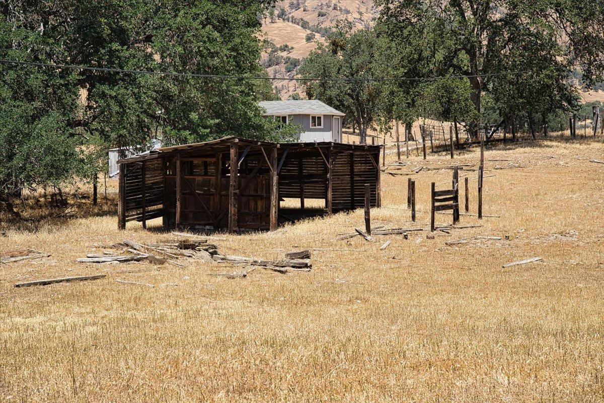 35897 Hopewell Road Squaw Valley, CA 93675 - Photo 22 of 39 Gallery Image 22