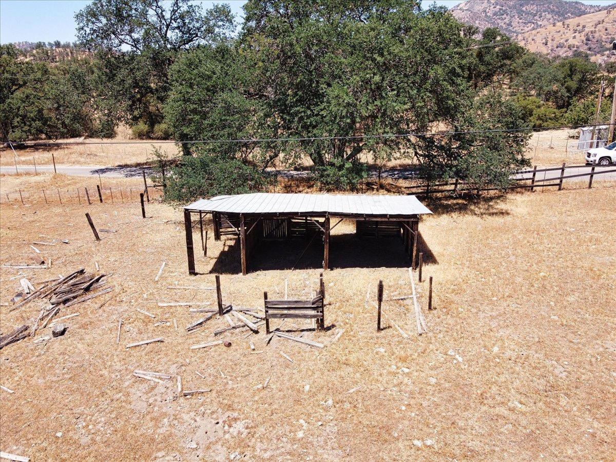 35897 Hopewell Road Squaw Valley, CA 93675 - Photo 9 of 39 Gallery Image 9