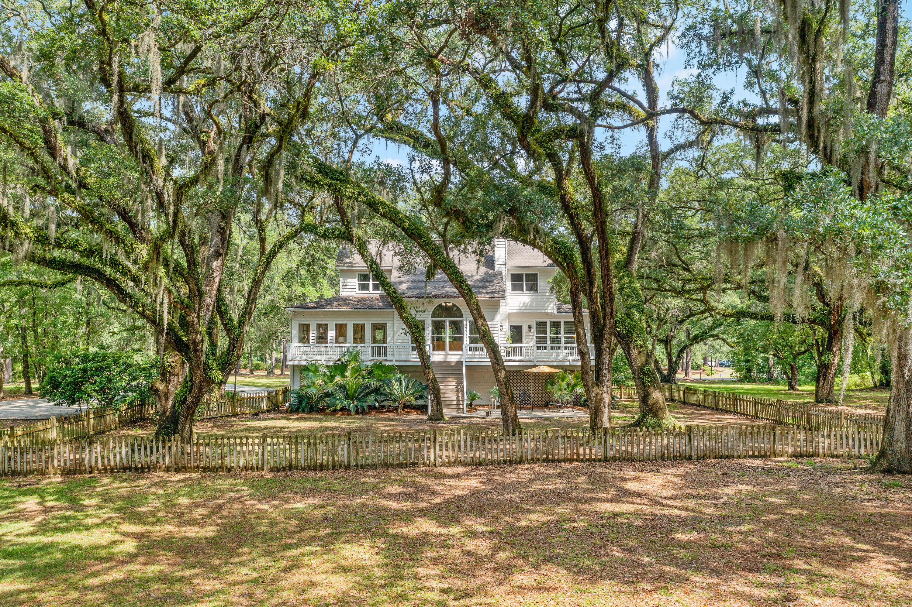614 Wraggs Ferry Road Georgetown, SC 29440 - Photo 9 of 78 614WraggsFerryRd.Moodybrandingboutique-5