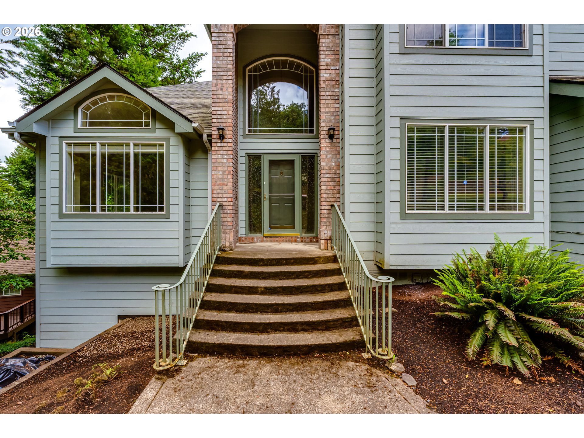 3926 Shasta View Street Eugene, OR 97405 - Photo 4 of 48