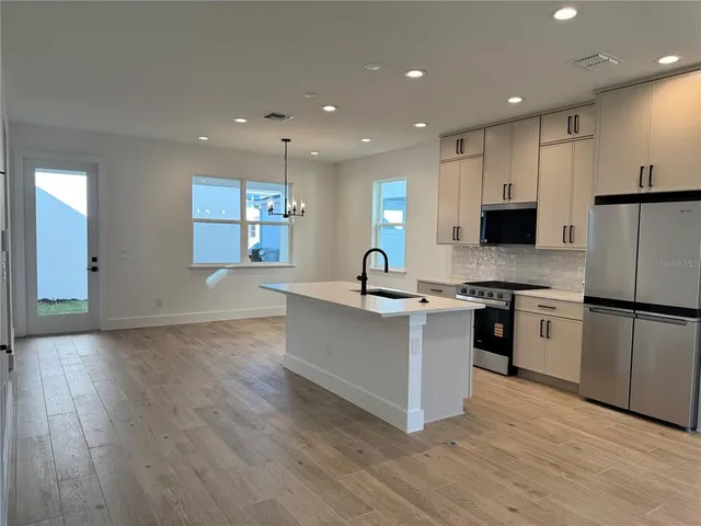 $535,000 | 1833 Crowncrest Drive, Apopka, FL 32703