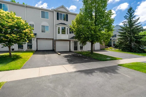 $225,000 | 7772 Arboretum Village Circle, Chanhassen, MN 55317