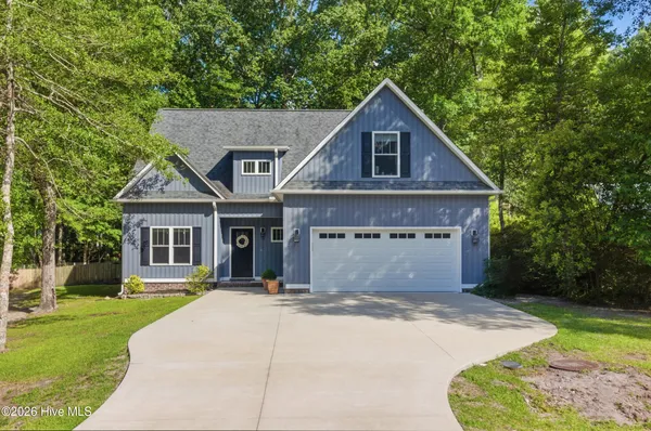 $425,000 | 3814 Canterbury Road, Trent Woods, NC 28562