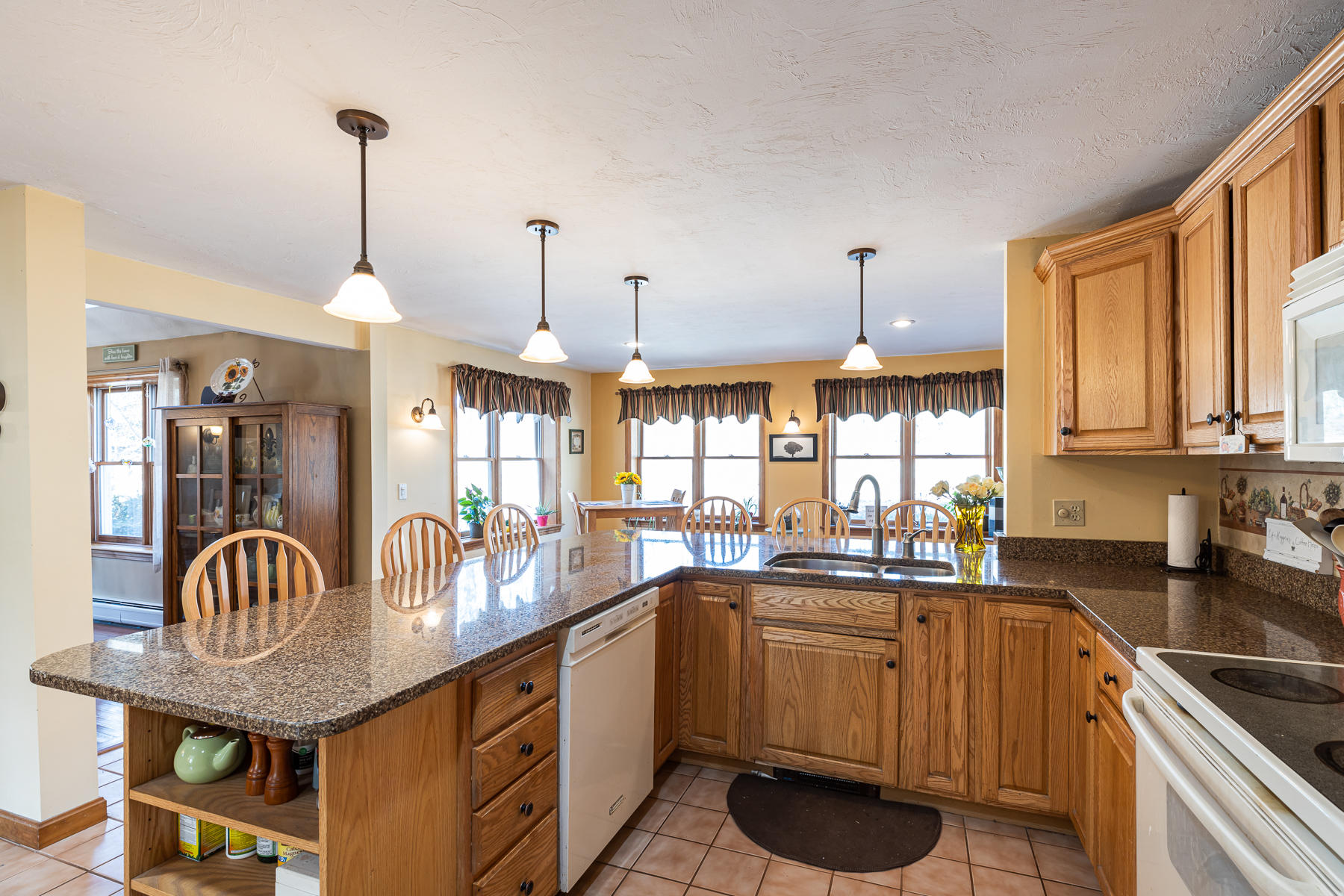 3 Saddleback Road Mashpee, MA 02649 - Photo 4 of 46 3SaddlebackRdMashpee-0001