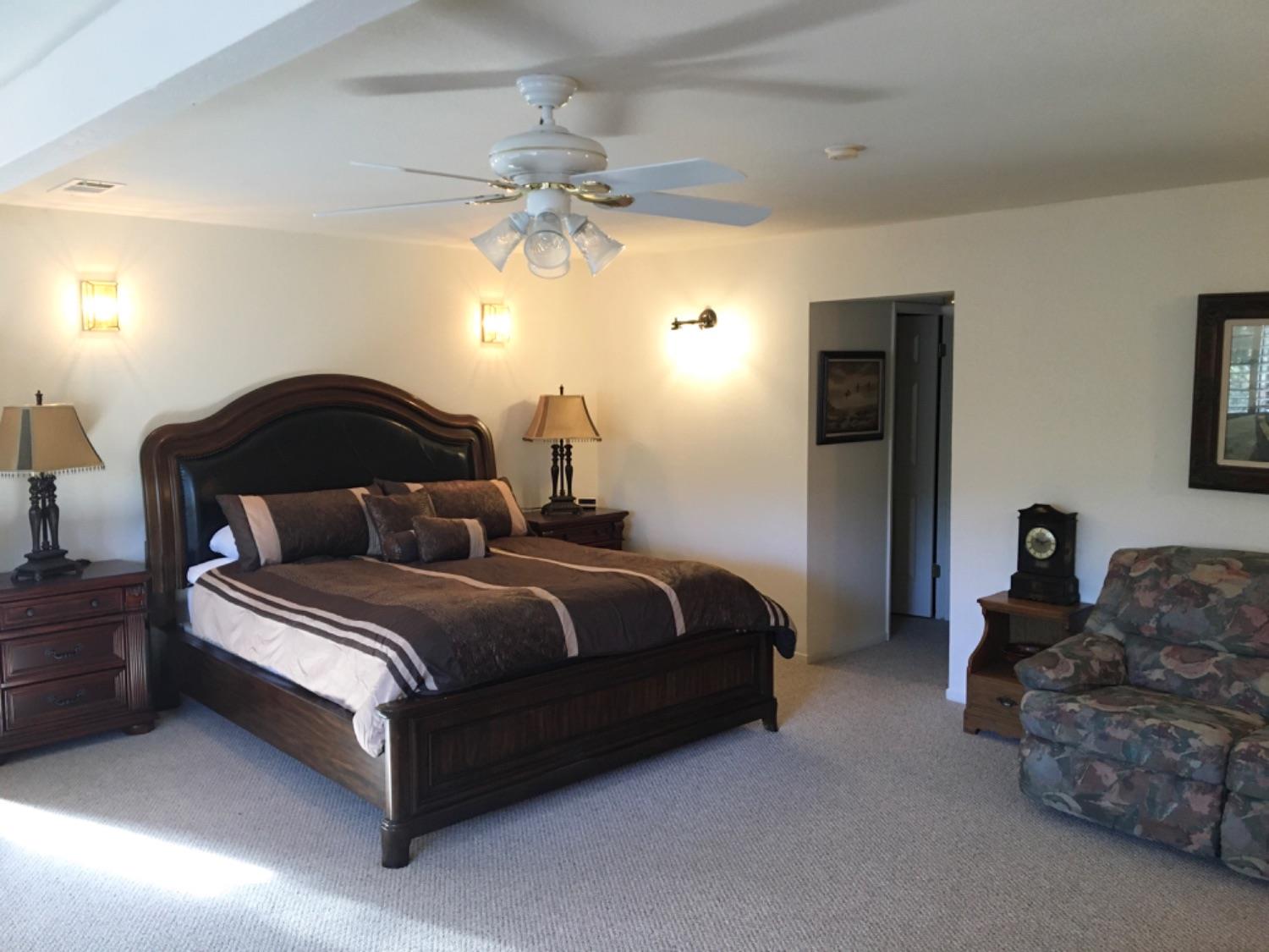 40576 Saddleback Road Bass Lake, CA 93604 - Photo 20 of 28 Gallery Image 20