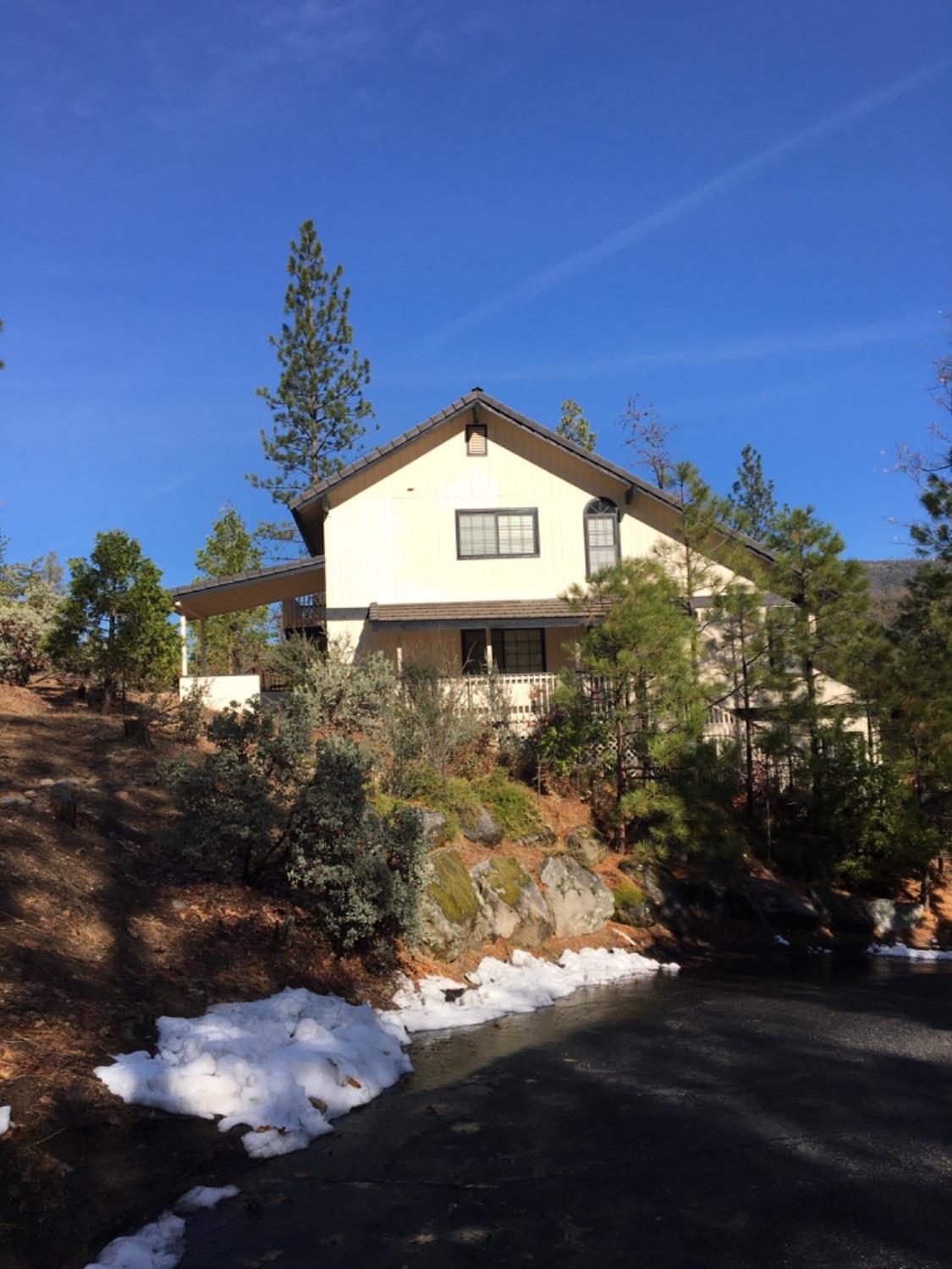40576 Saddleback Road Bass Lake, CA 93604 - Photo 25 of 28 Gallery Image 25