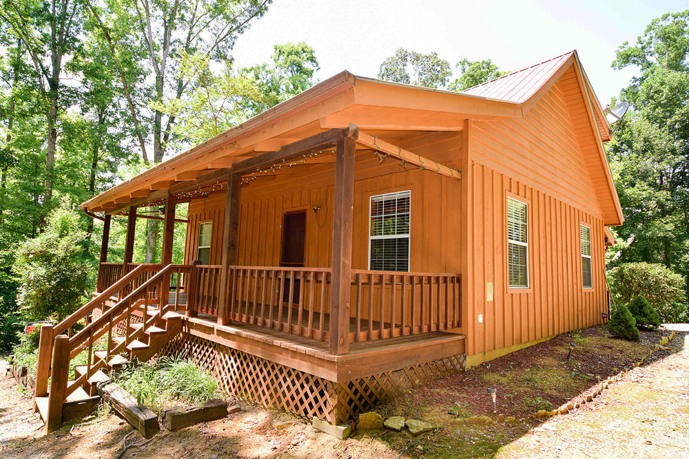 360 River Run Road Calhoun, TN 37309 - Photo 1 of 38 01