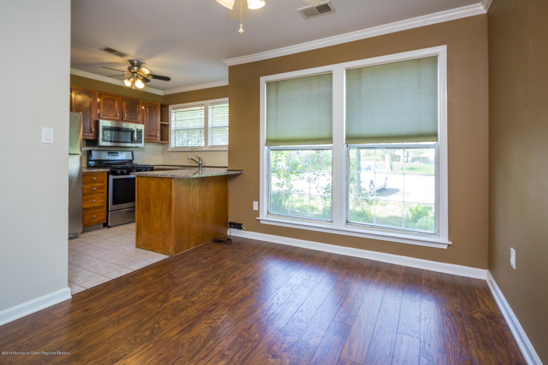 12 Duncan Way Freehold, NJ 07728 - Photo 4 of 28 Dining Area