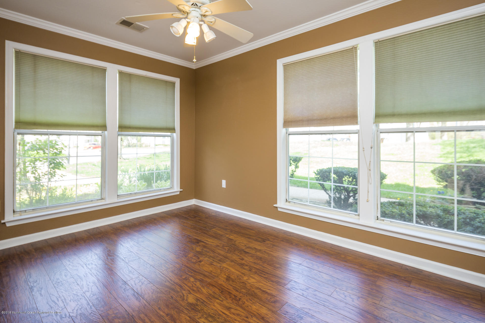 12 Duncan Way Freehold, NJ 07728 - Photo 5 of 28 Dining Area