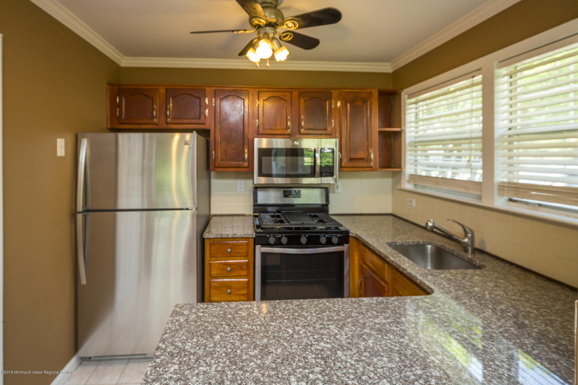 12 Duncan Way Freehold, NJ 07728 - Photo 9 of 28 Kitchen