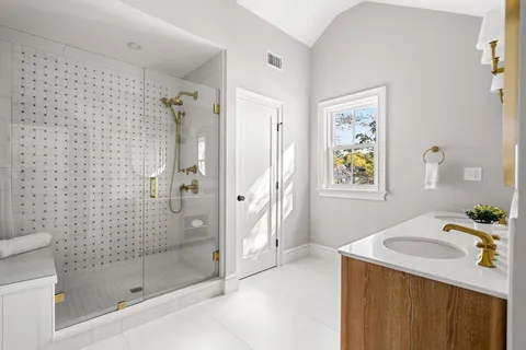 $2,095,000 | 9 Flatley Avenue, Manchester, MA 01944