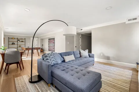 $2,095,000 | 9 Flatley Avenue, Manchester, MA 01944