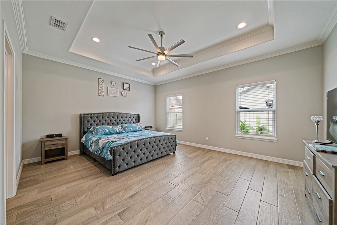 15433 Finistere Street Corpus Christi, TX 78418 - Photo 10 of 21