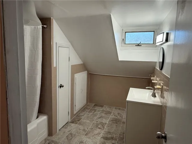 $1,800 | 227 Providence Street, West Warwick, RI 02893