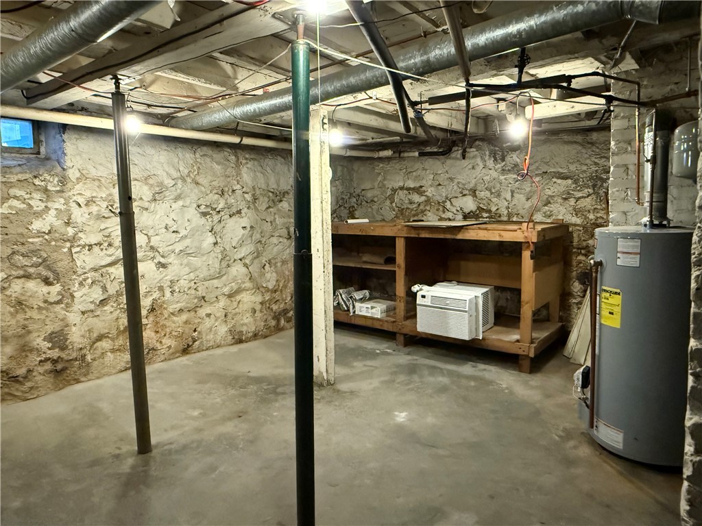 227 Providence Street West Warwick, RI 02893 - Photo 17 of 21