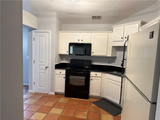 $399,000 | 422 Arrowhead Trail, Canton, GA 30114