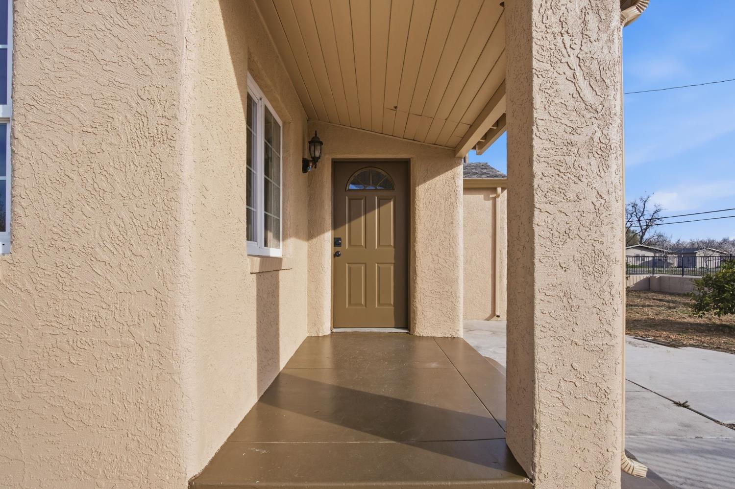 5333 Geer Road Turlock, CA 95382 - Photo 6 of 37 a view of a door and chair