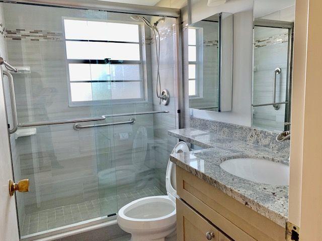 74 Fanshaw B Boca Raton, FL 33434 - Photo 9 of 22 Master Bathroom w/ SHOWER