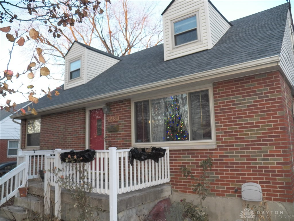 4488 Sunray Road Kettering, OH 45429 - Photo 1 of 32