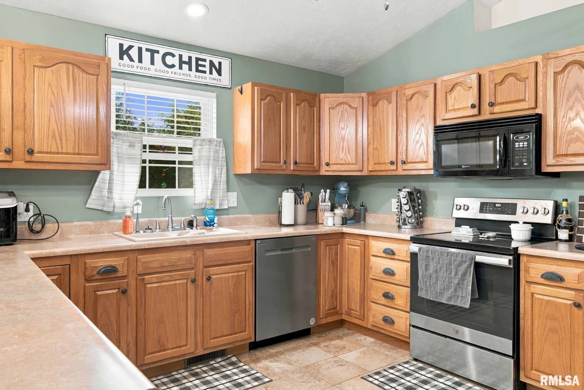 9983 Stilleys Mill Road Marion, IL 62959 - Photo 9 of 26 Gallery Image 9