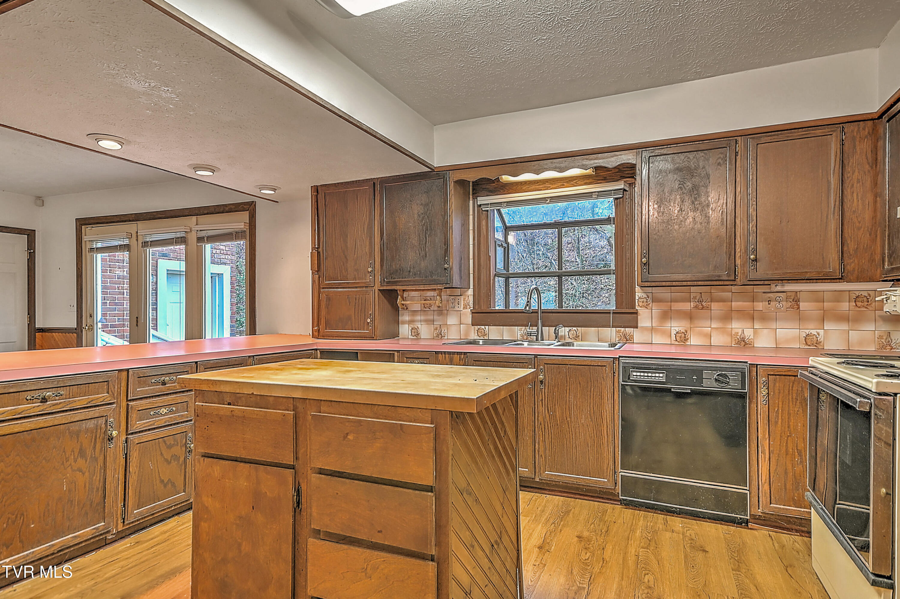 1237 Radcliffe Avenue Kingsport, TN 37664 - Photo 18 of 58 1237 Radcliffe ES-18