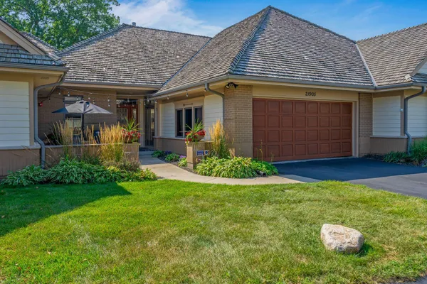 21905 West North Avenue, Brookfield, WI 53045