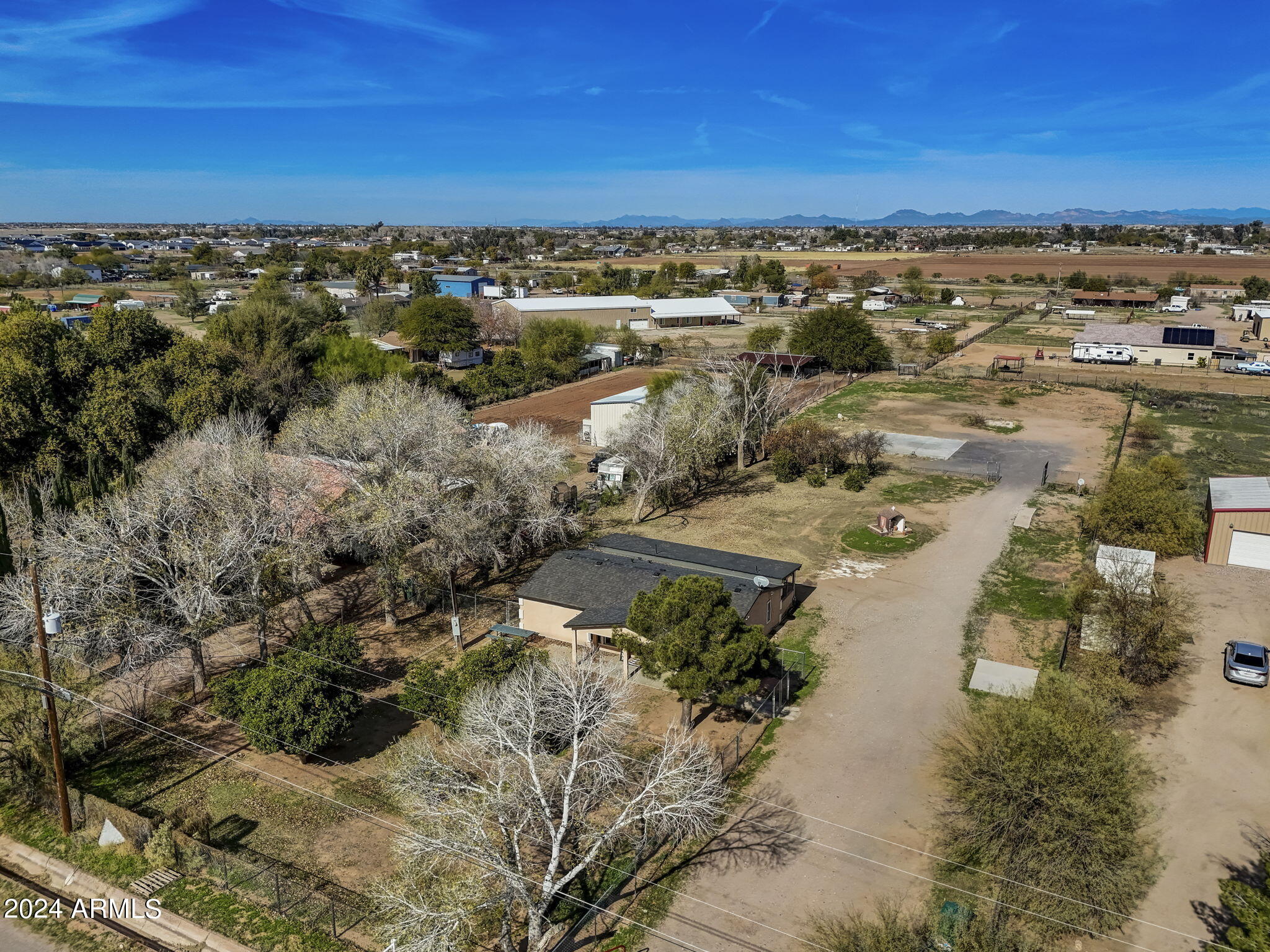 4800 East Rolling Ridge Road San Tan Valley, AZ 85140 - Photo 2 of 51 38-web-or-mls-E Rolling Ridge Rd --036