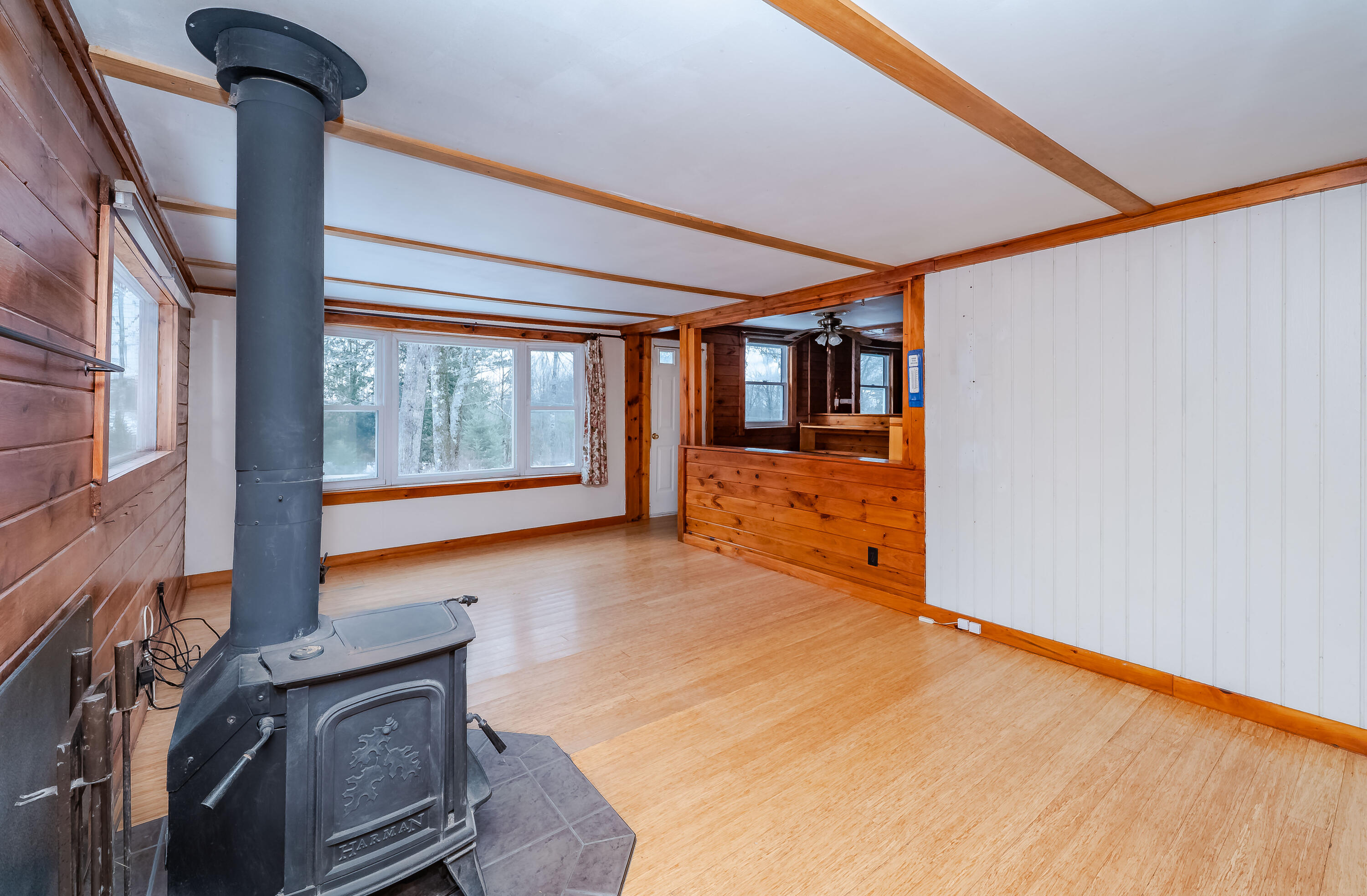 328 County Road Acton, ME 04001 - Photo 5 of 36 Living Room