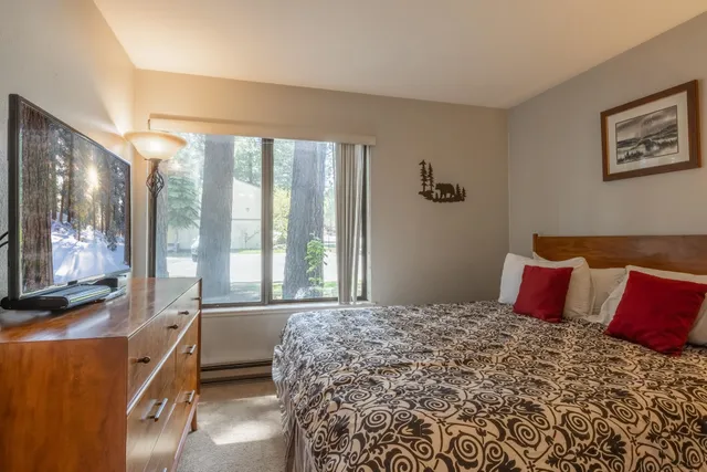 $479,000 | 2113 Meridian Boulevard, Unit 141, Mammoth Lakes, CA 93546