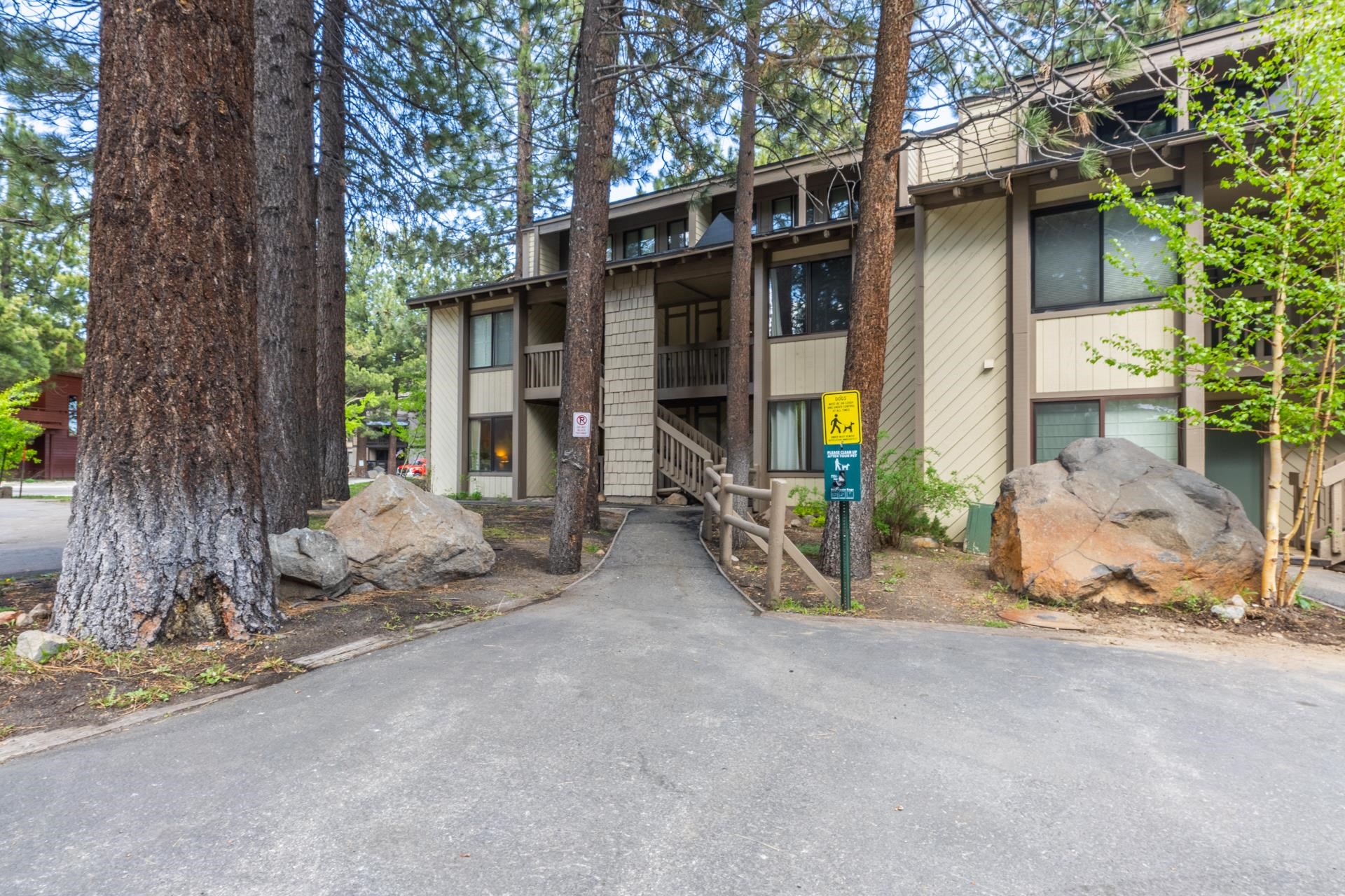 2113 Meridian Boulevard, Unit 141 Mammoth Lakes, CA 93546 - Photo 19 of 23 View of property