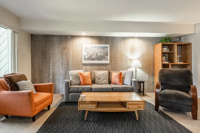 $479,000 | 2113 Meridian Boulevard, Unit 141, Mammoth Lakes, CA 93546