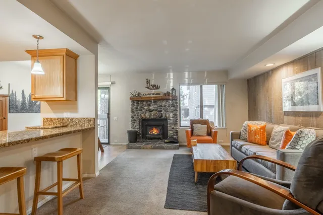 $479,000 | 2113 Meridian Boulevard, Unit 141, Mammoth Lakes, CA 93546