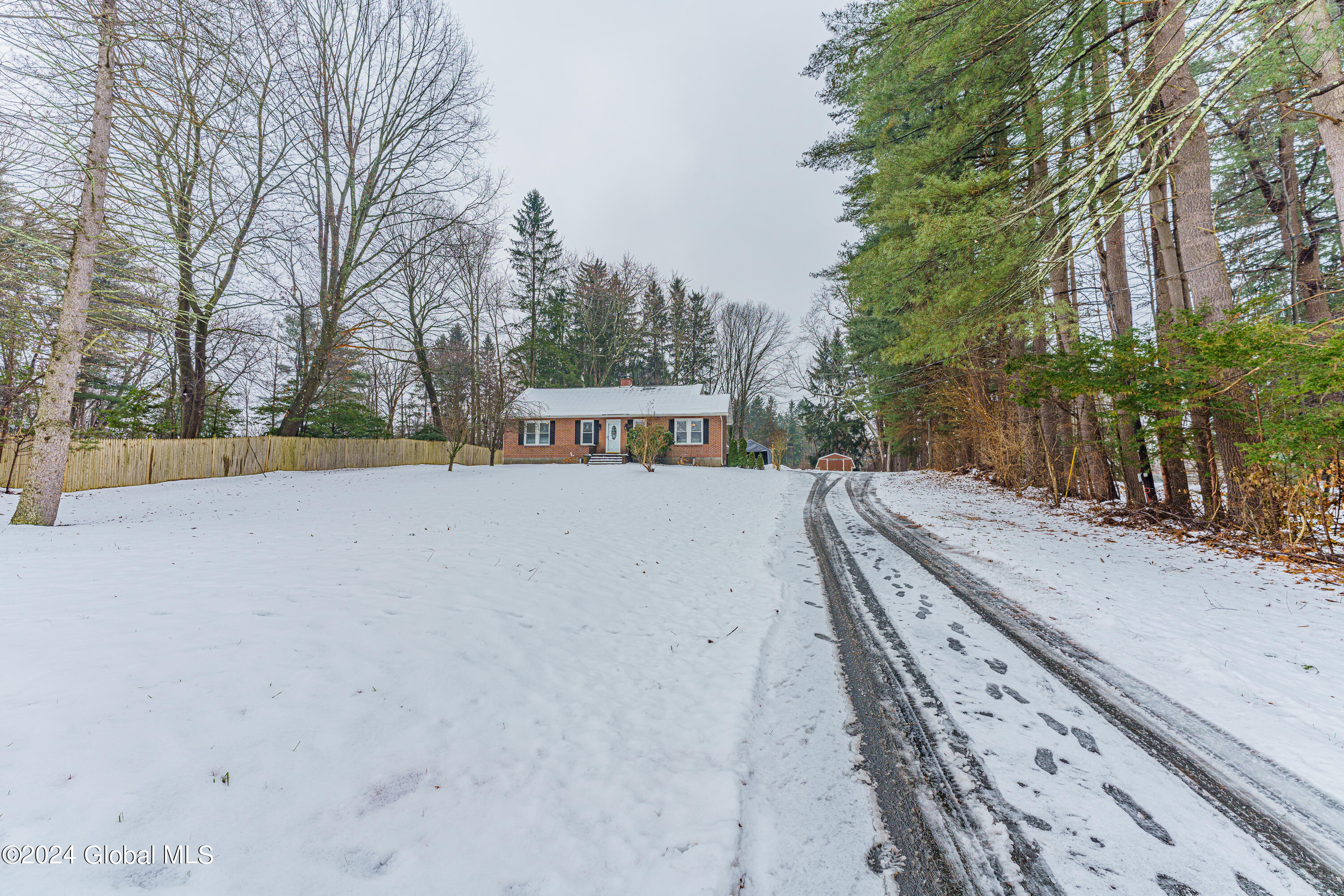 2734 Troy-Schenectady Road Niskayuna, NY 12309 - Photo 3 of 43 0 Front 2