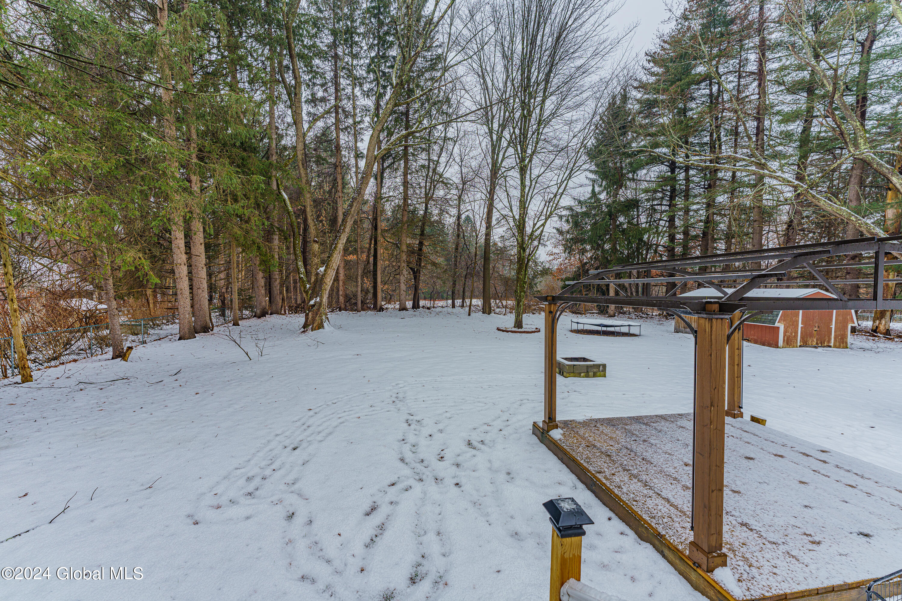 2734 Troy-Schenectady Road Niskayuna, NY 12309 - Photo 34 of 43 Yard 1