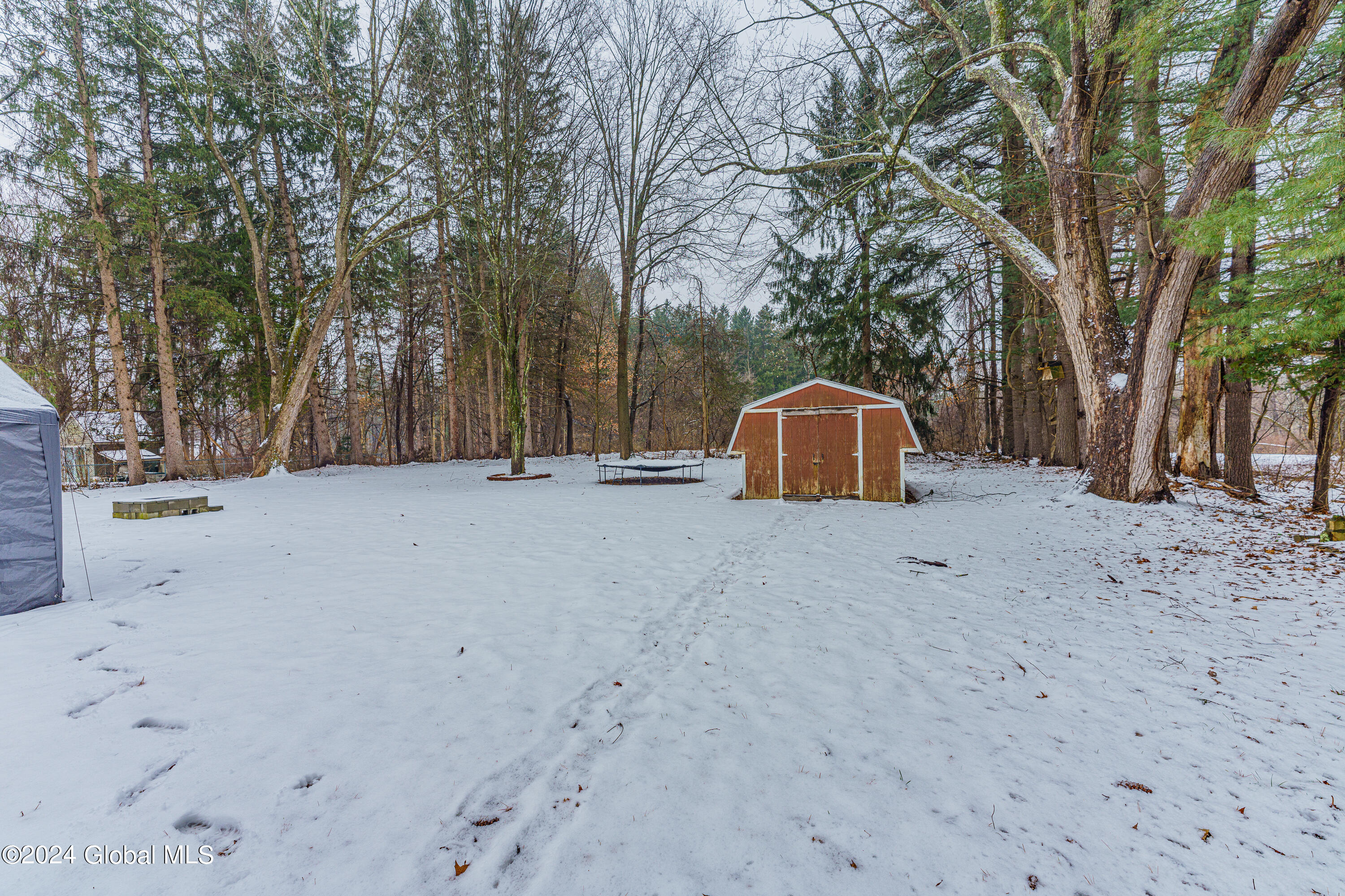 2734 Troy-Schenectady Road Niskayuna, NY 12309 - Photo 41 of 43 Yard 8