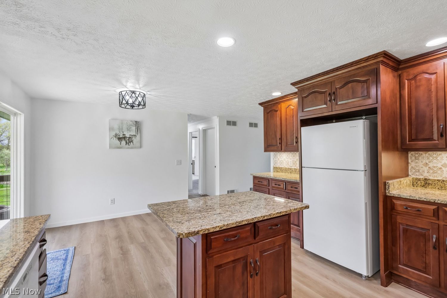 8965 Corbett Road Diamond, OH 44412 - Photo 10 of 48