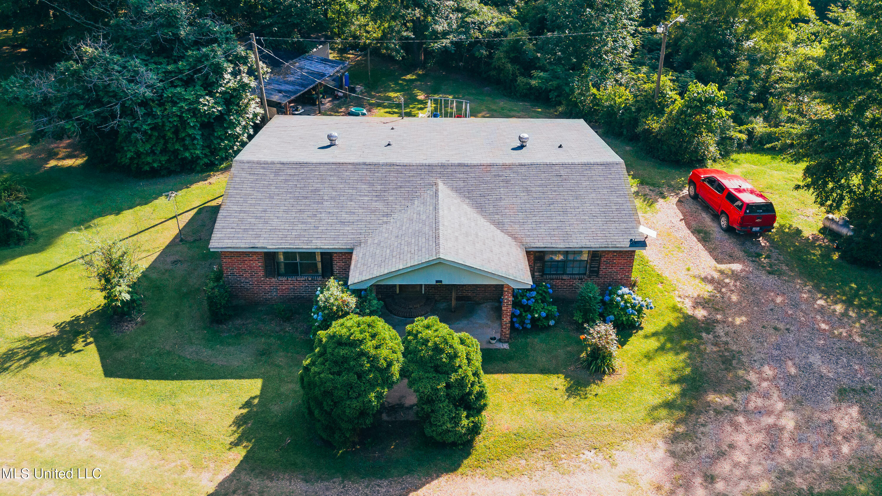 5699 Hebron Church Road Bentonia, MS 39040 - Photo 4 of 52 DJI_0183-HDR-2
