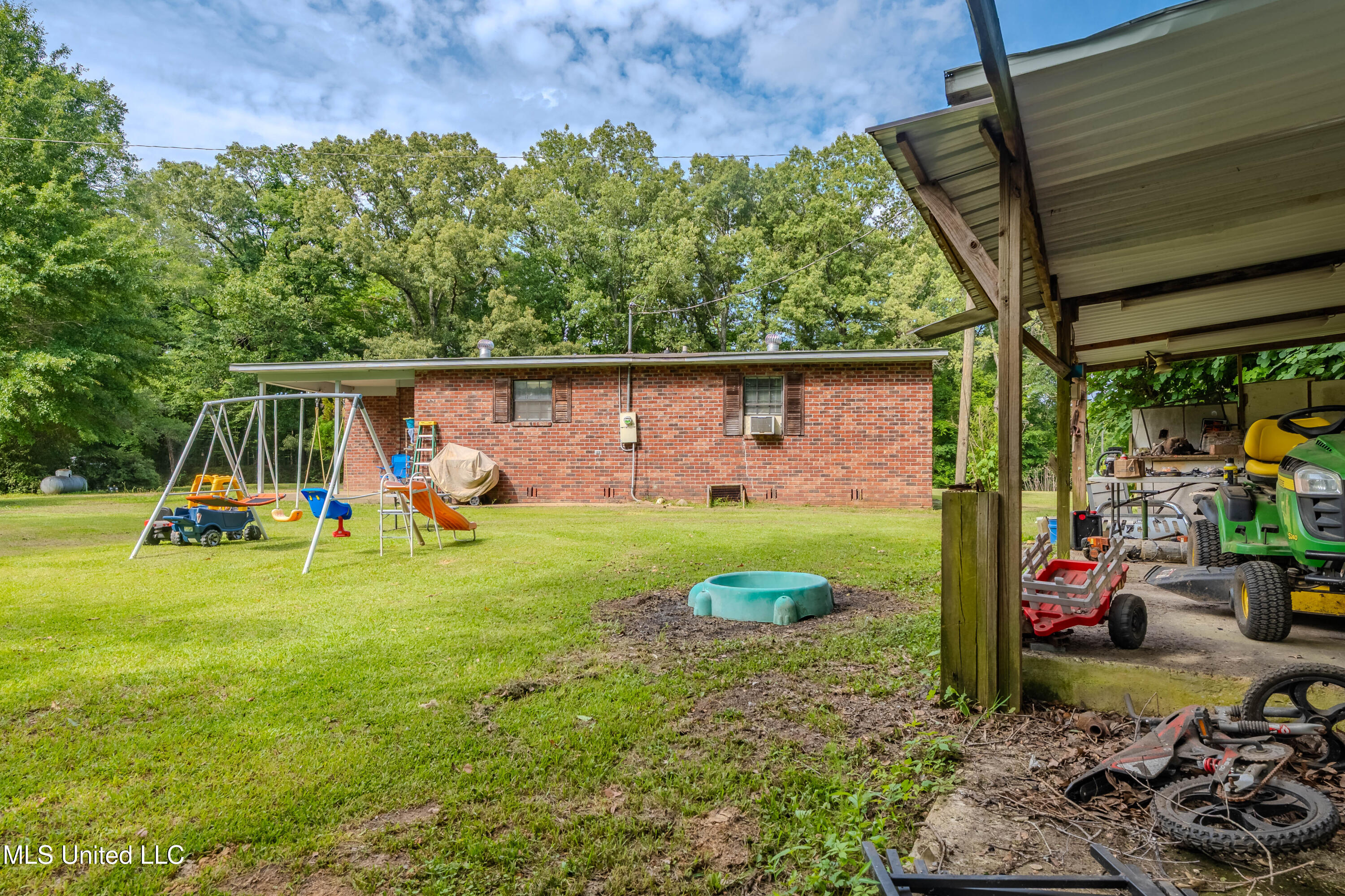 5699 Hebron Church Road Bentonia, MS 39040 - Photo 45 of 52 P1249666-HDR