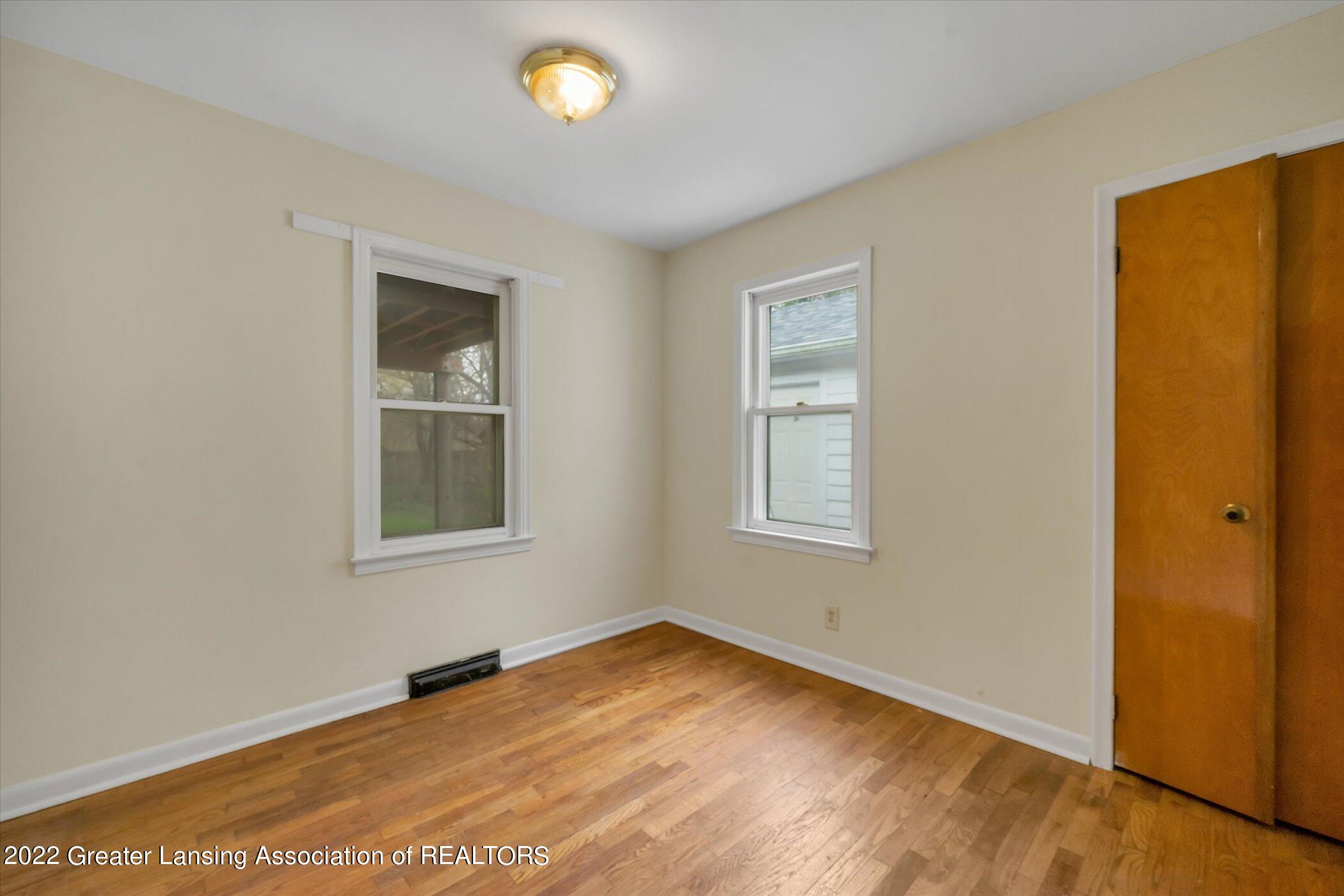 707 West Holmes Road Lansing, MI 48910 - Photo 16 of 23 09-707-W-Holmes-Rd-WindowStill-Real-Esta